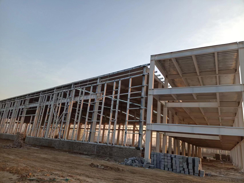 局部三層辦公樓和車間