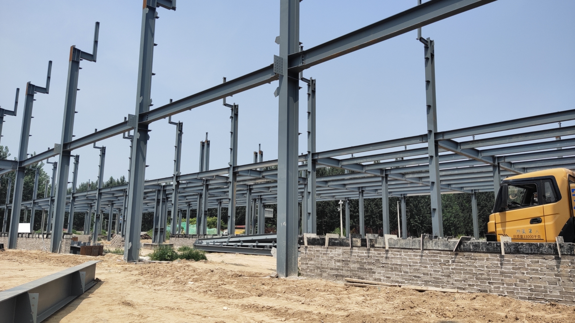 河北鋼結(jié)構(gòu)廠家，衡水鋼結(jié)構(gòu)廠家，廠房鋼結(jié)構(gòu)**廠家 金鼎鋼構(gòu)